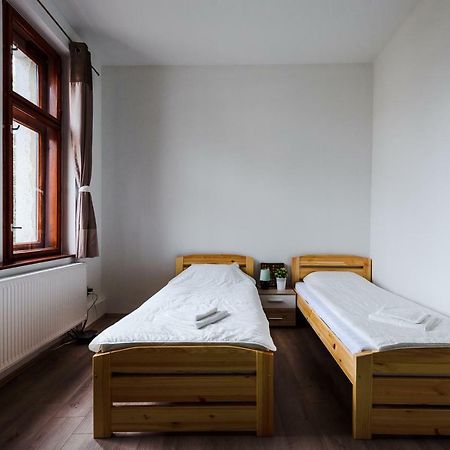 Gold Apartment - Győr Buitenkant foto