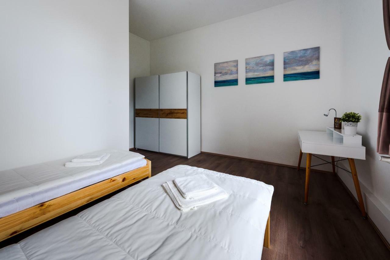 Gold Apartment - Győr Buitenkant foto